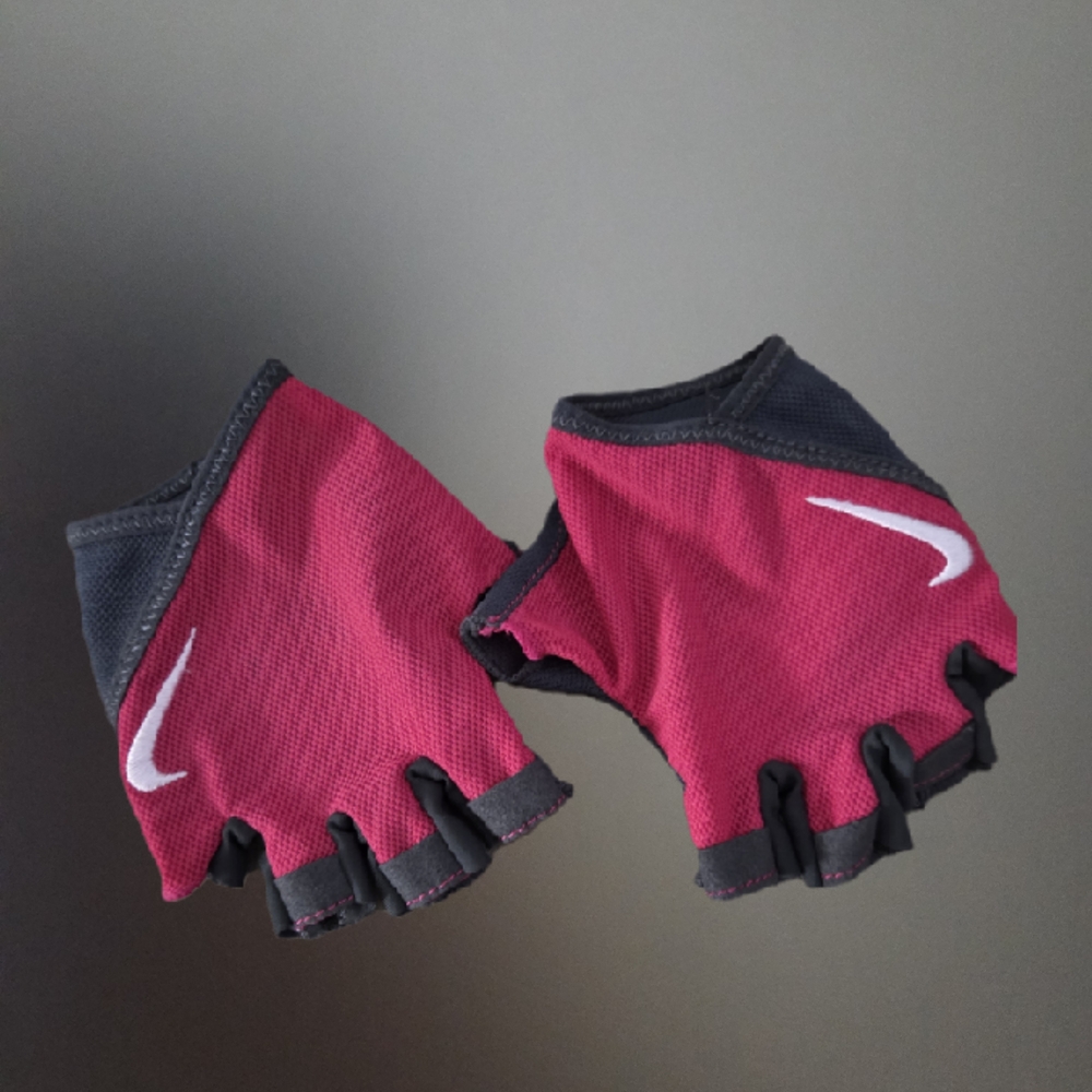 Nike Red and Black Fingerless Gloves